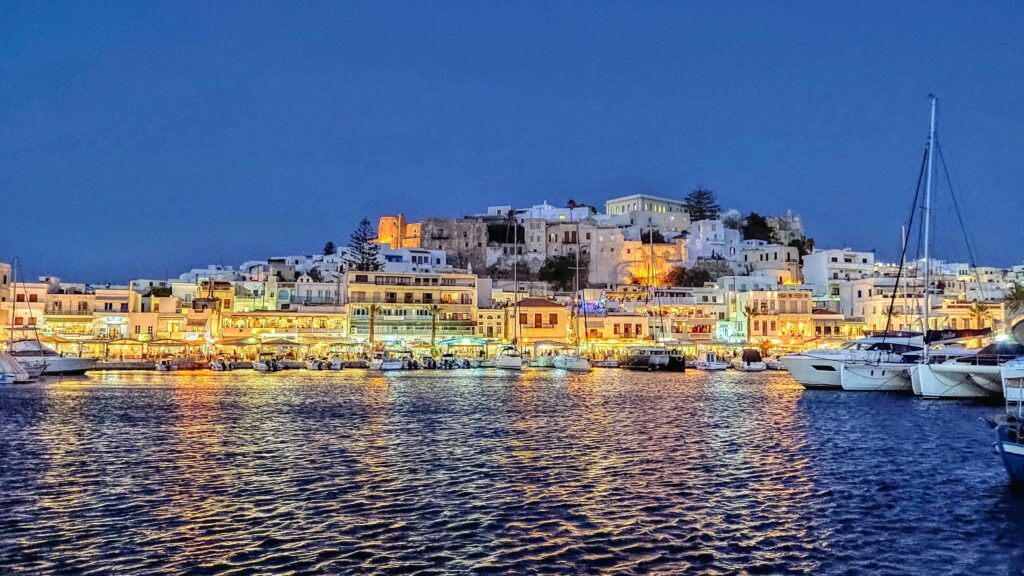 Picture of the port and the city, a very important spot for our 5-day itinerary od Naxos